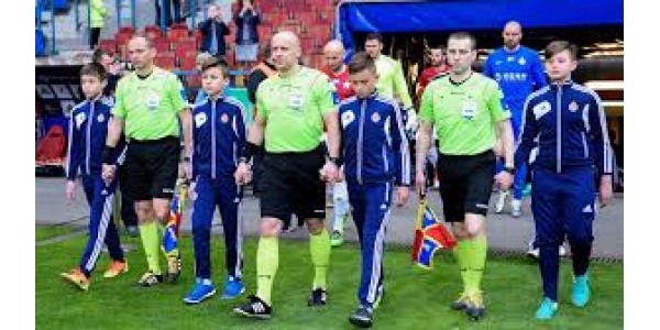 Mistrzostwa Świata w piłce nożnej w 2018 roku potwierdziły wprowadzenie sędziów asystentów wideo